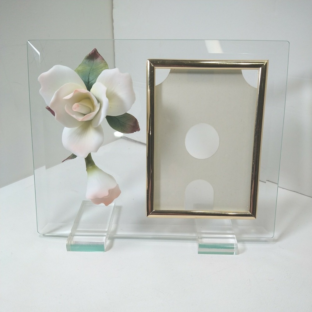 Glass With Metal Frame, Roses ,Desktop Picture Frame Holds‎ 4x6" Picture